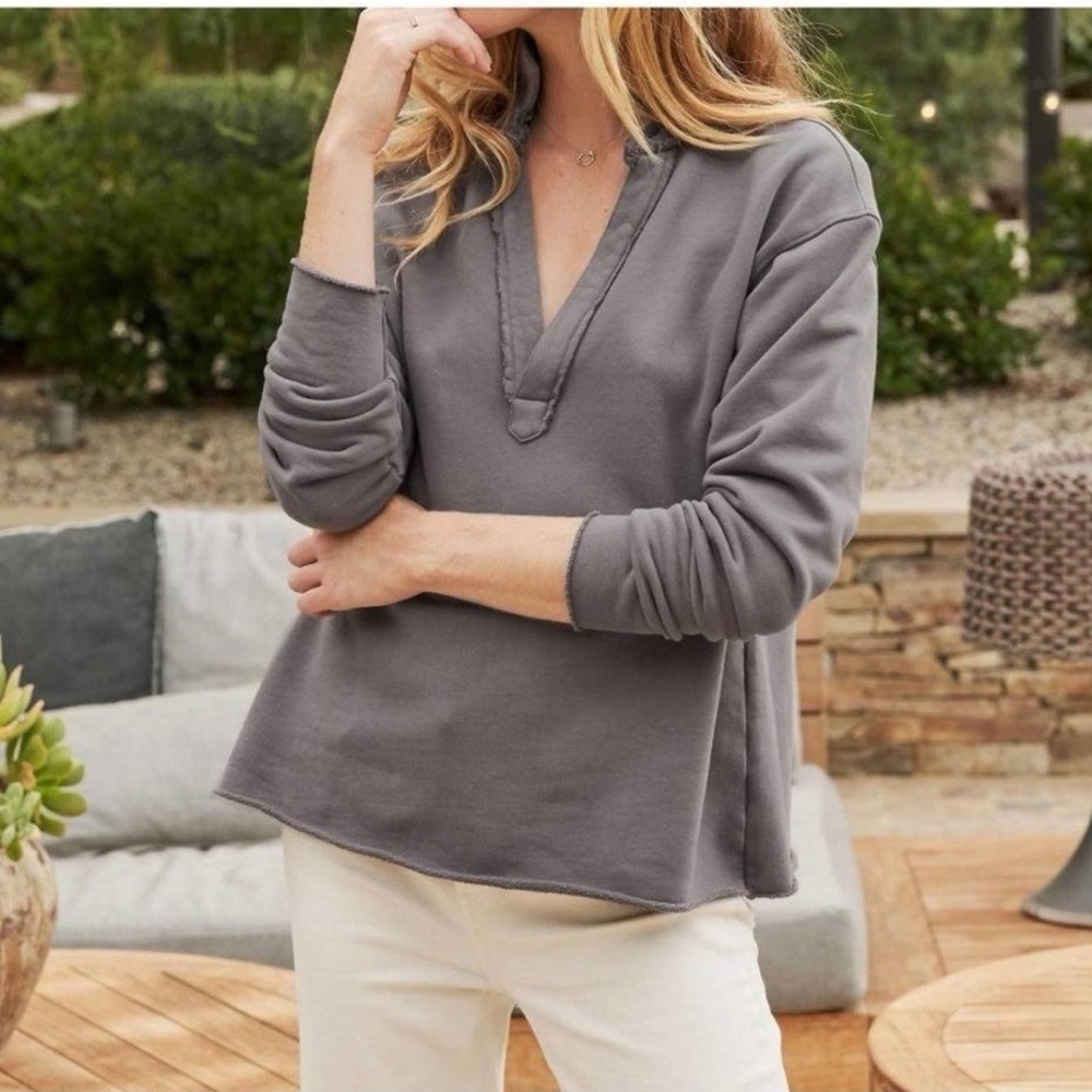 !!!! SOLD !!! Sweatshirt Women's XS Gray Patrick Popover Henley  Elephant Terry